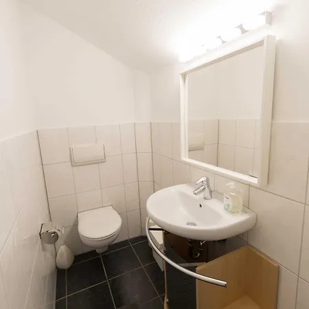 Grosse Luxus-ferienwohnung Im Alten Lokschuppen
